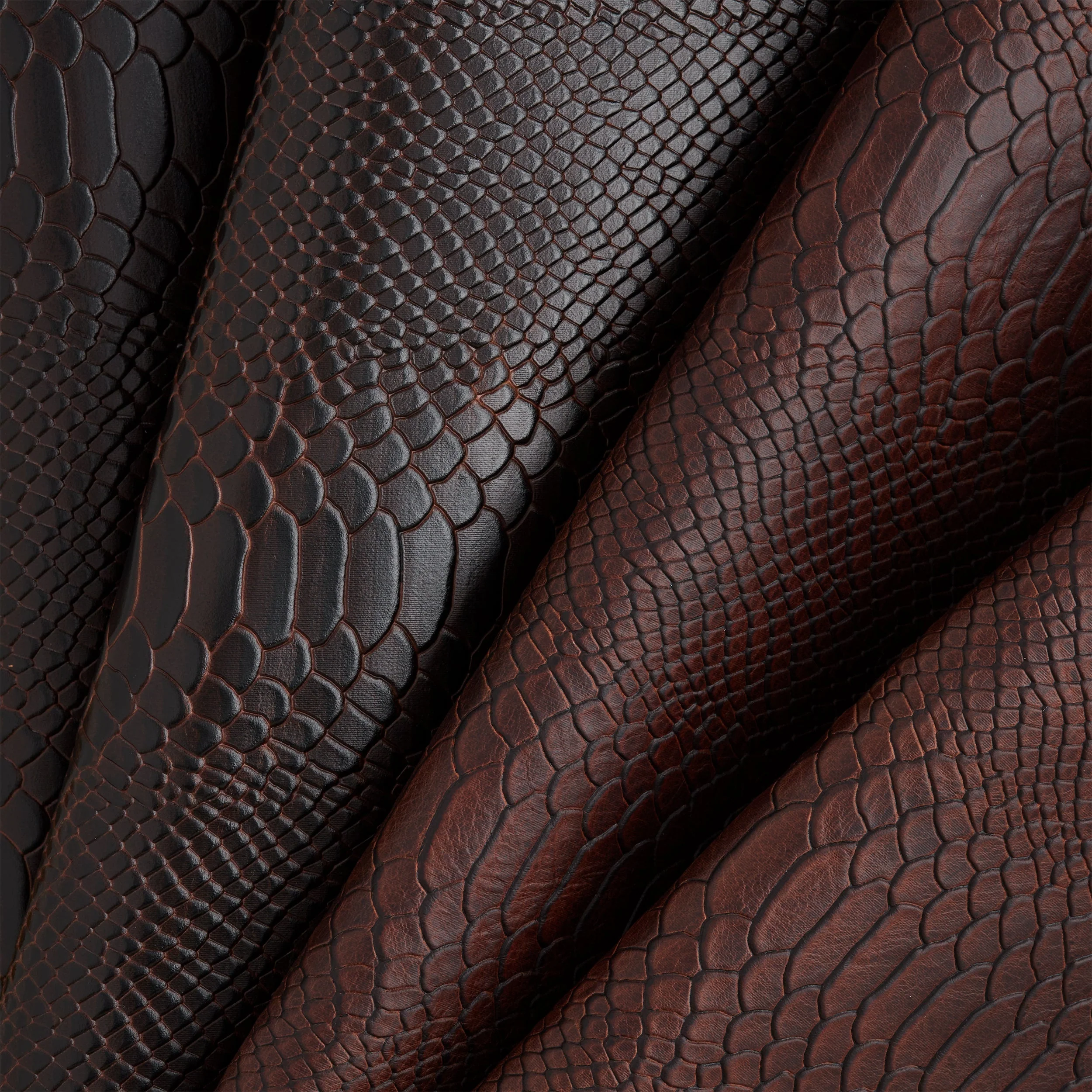 Python Embossed Veg-Tan Single Shoulder - Image 3